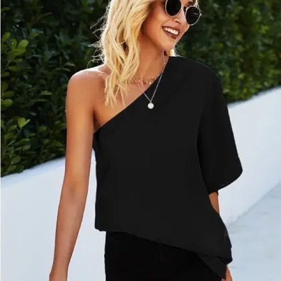 Sleek Black One Shoulder Top - Picture 2 of 3